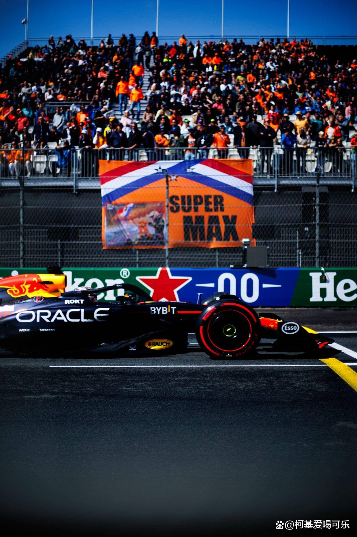 红牛车队逆转梅赛德斯，佩雷兹高光表现