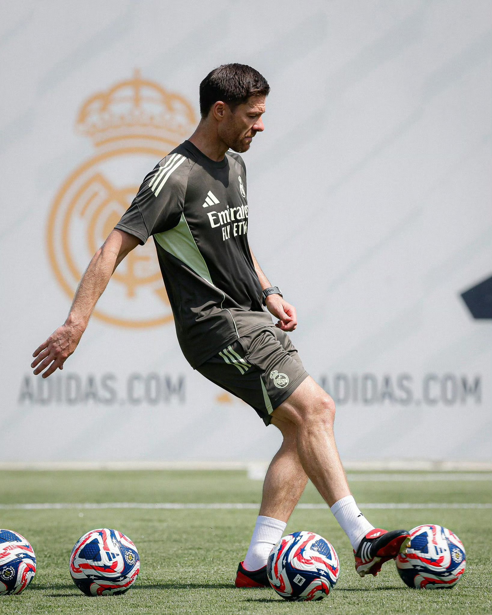 开云体育平台APP-红牛车队逆转索伯车队，阿隆索惊艳四座