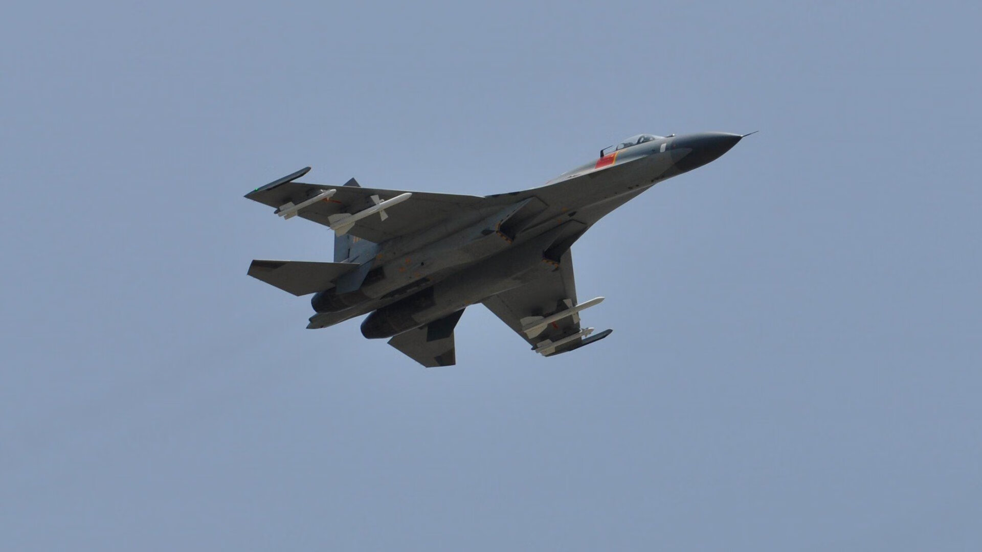 开云平台-技术流的双重奏,马丁内利爆发与罗马打穿皇家社会的战术启示