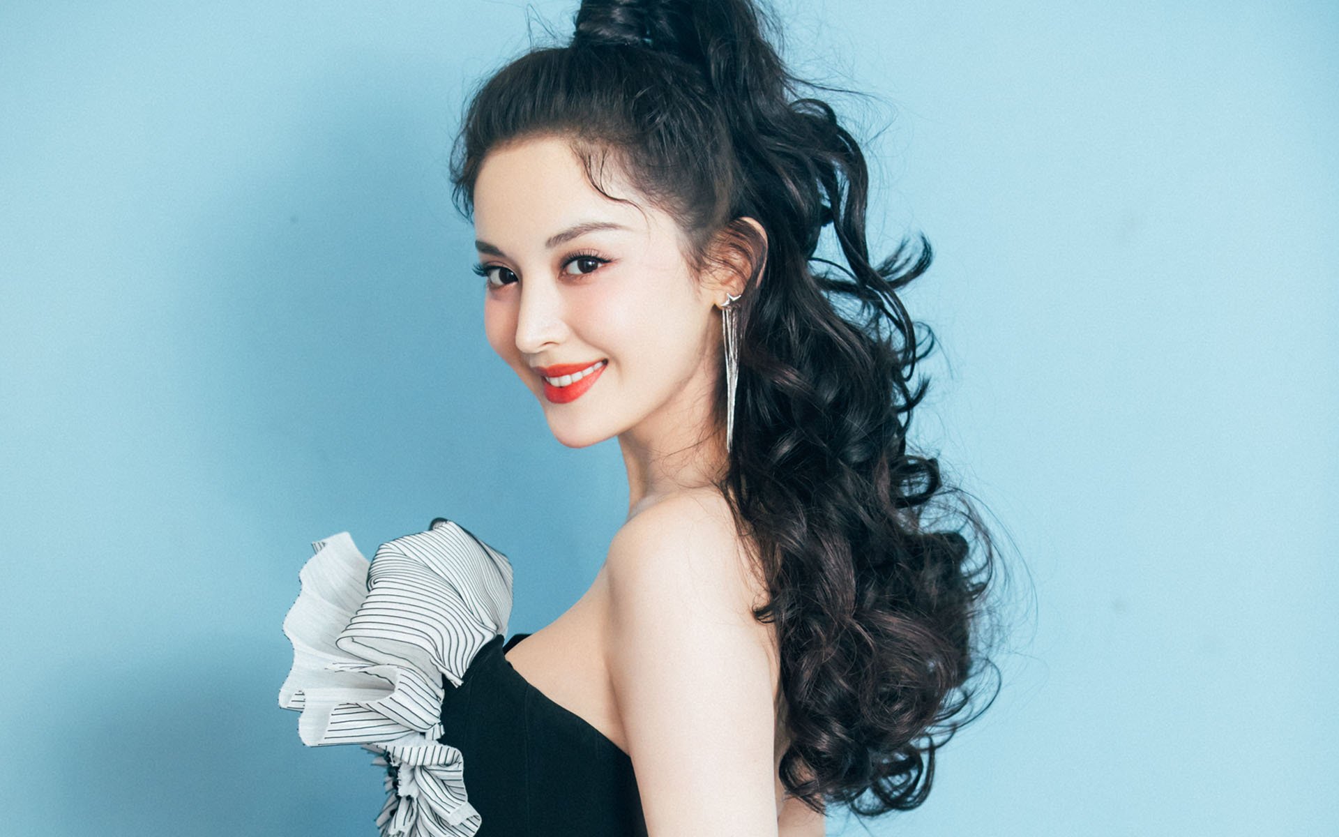 当孙兴慜命中总决赛三分,我们谈论的远不止胜利