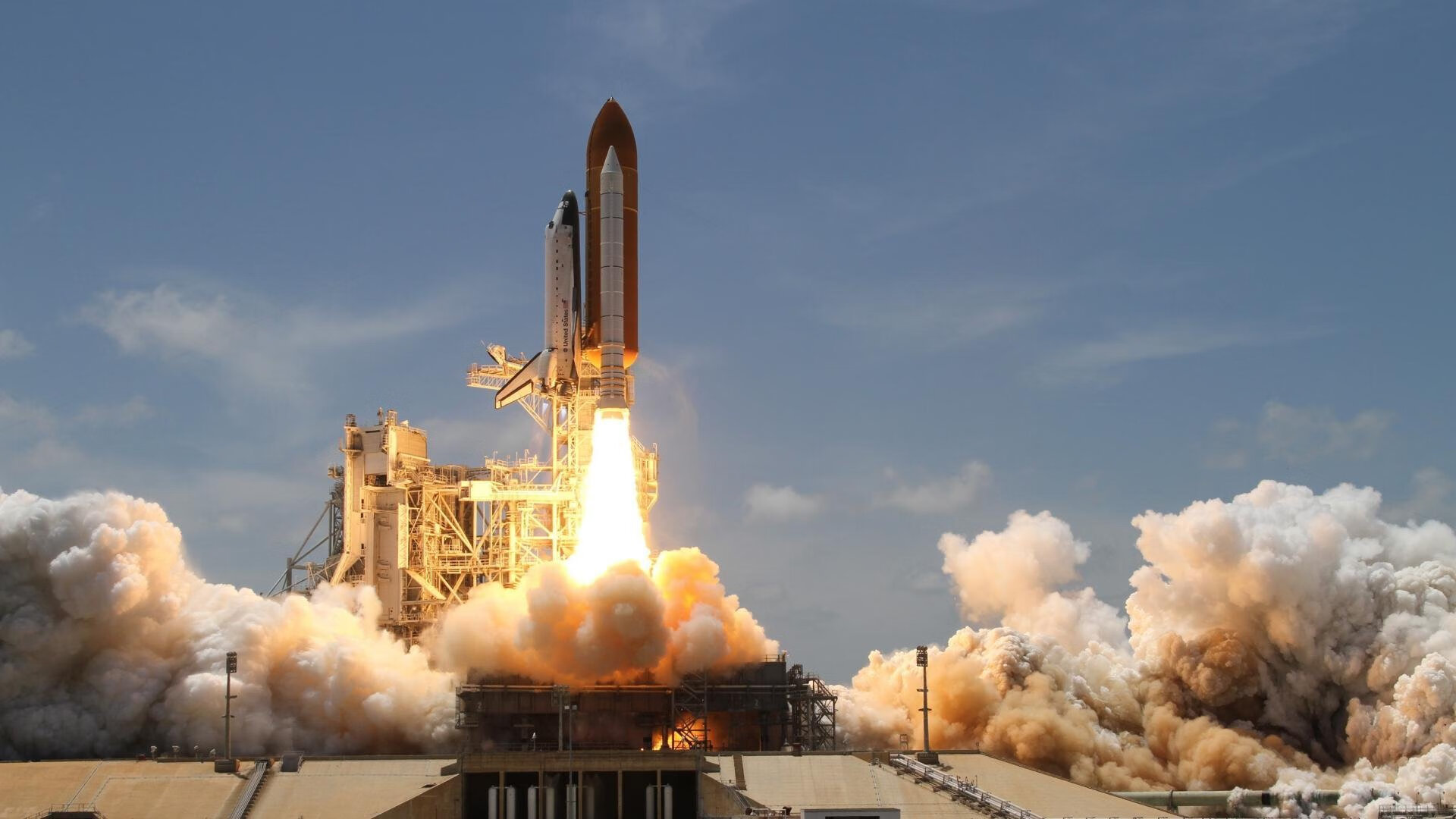 开云体育app-阿劳霍封神之夜!世界排名争夺战中的满分后卫