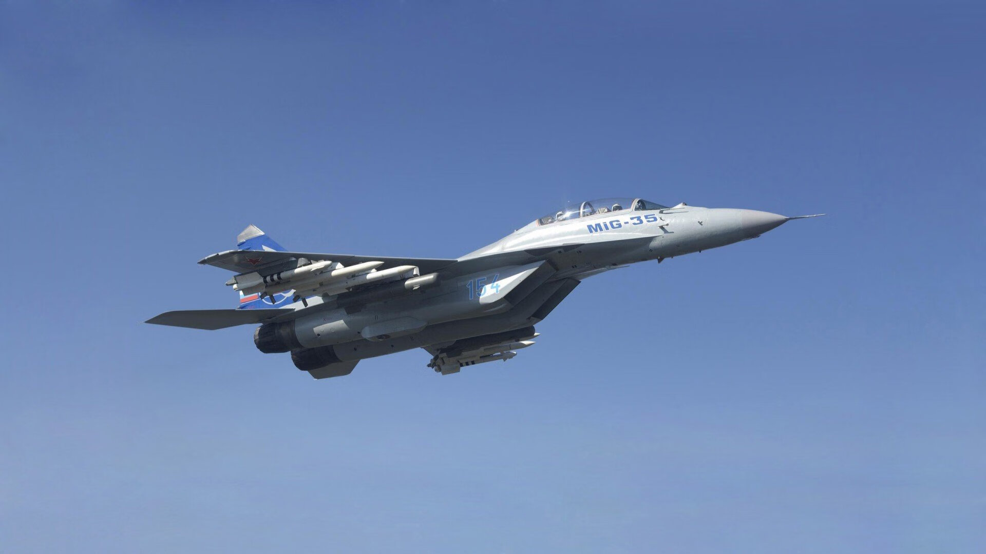 当森林狼的野性节奏笼罩绿军,米切尔的足球思维正在英超书写另类冠军公式