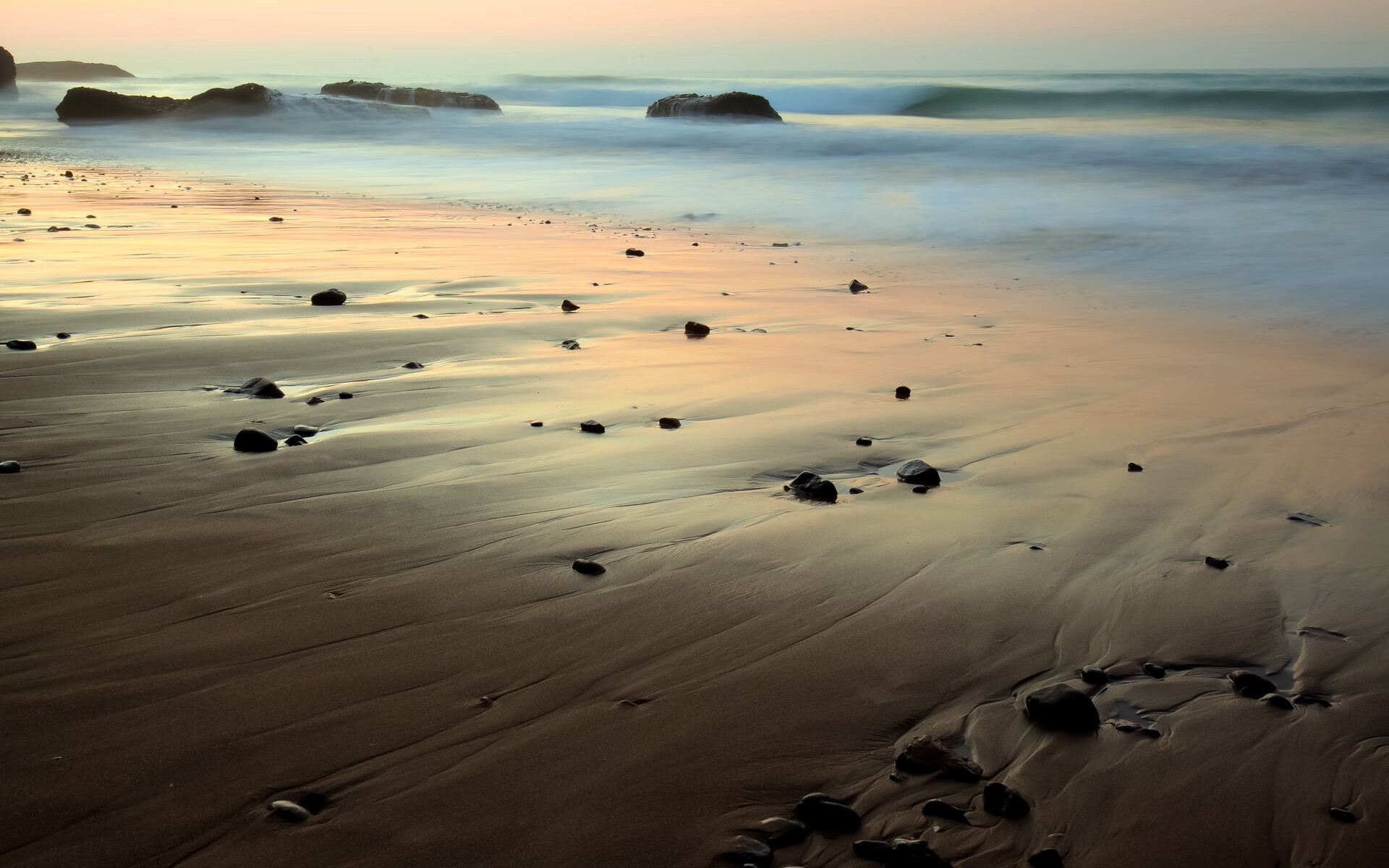 开云体育入口-欧冠淘汰赛之夜，双城记，当足球的月光照亮篮球的硬汉恩比德