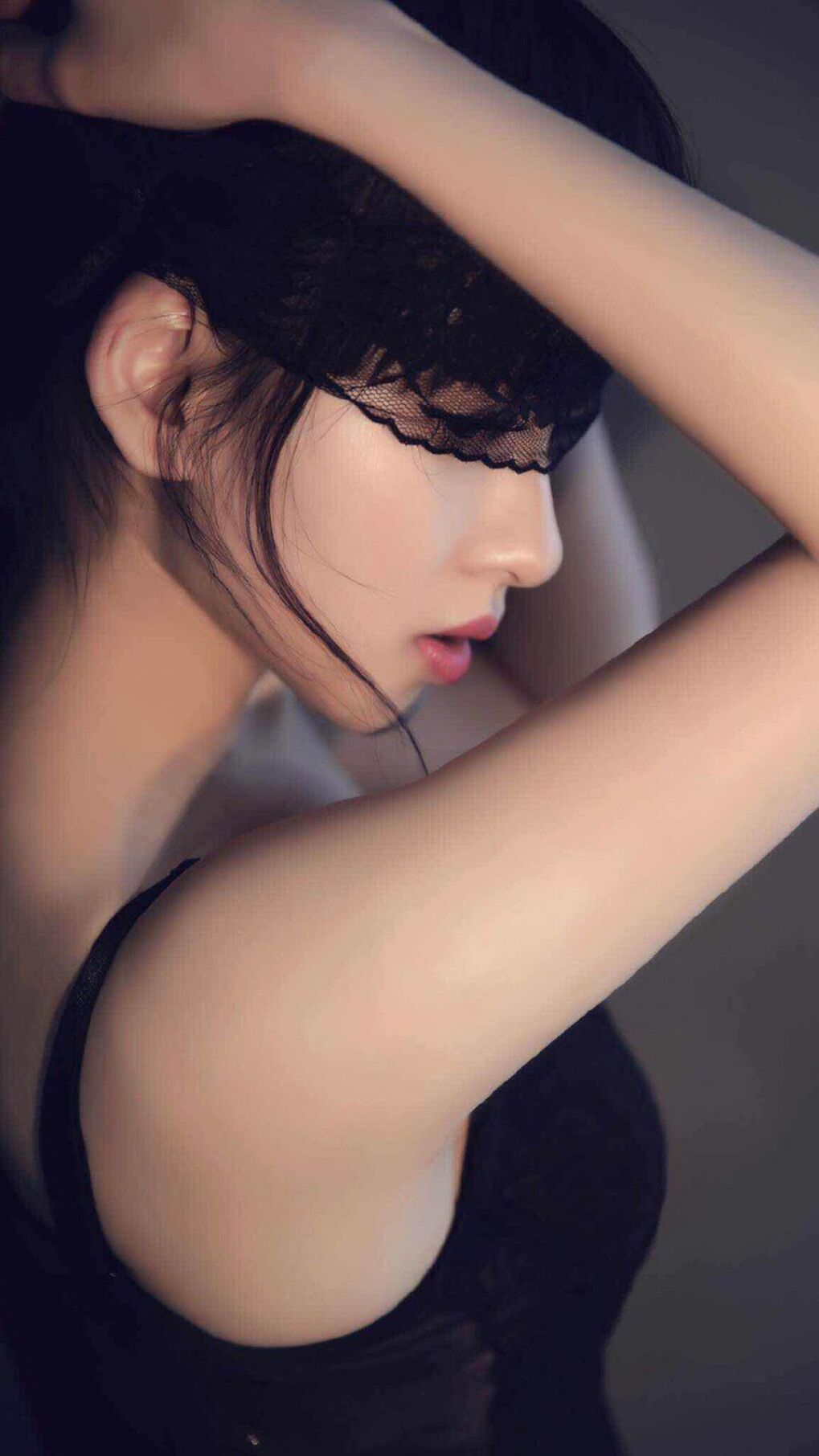 群枪与孤星，当瑞士的钢铁洪流遇见德布劳内的孤独焰火